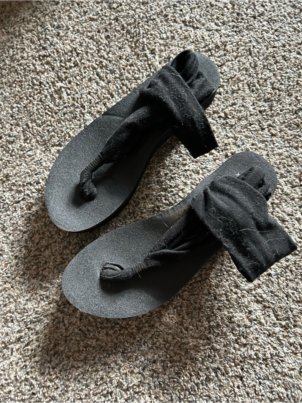 Sanuk | black platform sling back yoga sandals